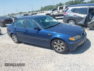 2003 BMW 3 Series 325xi с VIN WBAEU33423PM57718, выставлен на аукционе IAAI как лот 42915962 с пробегом 178 022 миль миль и . История ставок и продаж доступна на DreamBid. Изображение 1.