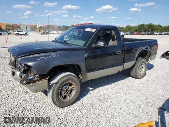 2000 Dodge Dakota Sport z VIN 1B7GG26N7YS667611, wystawiony jako Copart lot #71181355 z przebiegiem 218 471 mil mil oraz Szkoda całkowita • Salvage title. Historia ofert i sprzedaży dostępna na DreamBid. Obrazek 1.