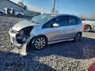✅ 2013 Honda Fit Sport • VIN: JHMGE8H50DC050141 • Lot: 92542215. Listed on Copart with 107,628 mi. Free auction sales archive from the USA and detailed vehicle history report at DreamBid. Image 1.