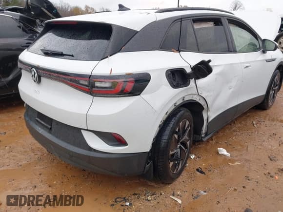 ✅ 2022 Volkswagen ID.4 Pro S • VIN: WVGGNPE20NP046585 • Lot: 41072935. Wystawiony na IAAI z przebiegiem 32 740 mil. Bezpłatny archiwum sprzedaży aukcyjnych z USA i szczegółowy raport historii pojazdu na DreamBid. Zdjęcie 6.