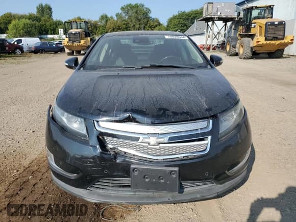 ✅ 2013 Chevrolet Volt • VIN: 1G1RH6E4XDU103383 • Lot: 70828944. Wystawiony na Copart z przebiegiem 116 933 mil. Bezpłatny archiwum sprzedaży aukcyjnych z USA i szczegółowy raport historii pojazdu na DreamBid. Zdjęcie 5.