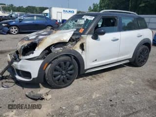 ✅ 2019 MINI Countryman Cooper • VIN: WMZYV5C53K3F58065 • Lot: 62221395. Wystawiony na Copart z przebiegiem 109 108 mil. Bezpłatny archiwum sprzedaży aukcyjnych z USA i szczegółowy raport historii pojazdu na DreamBid. Zdjęcie 1.