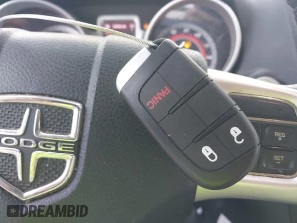 ✅ 2011 Dodge Journey R/T • VIN: 3D4PH6FG2BT548475 • Лот: 42873955. Опубликован ранее на IAAI с пробегом 205 882 миль. Бесплатный доступ к архиву аукционных продаж из США и подробный отчёт об истории автомобиля на DreamBid. Изображение 11.