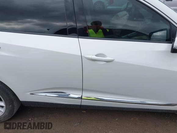 ✅ 2021 Acura RDX • VIN: 5J8TC1H33ML005921 • Lot: 41457759. Listed on IAAI with 60,083 mi. Free auction sales archive from the USA and detailed vehicle history report at DreamBid. Image 13.