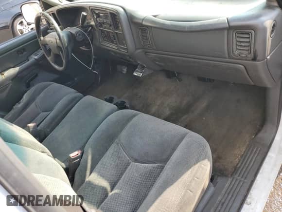 2004 Chevrolet Silverado 1500 LS with VIN 2GCEC19V041203546, listed as a Copart auction lot 80178525 with 454,830 mi miles and Salvage title. Bid and sale history available at DreamBid. Image 8.