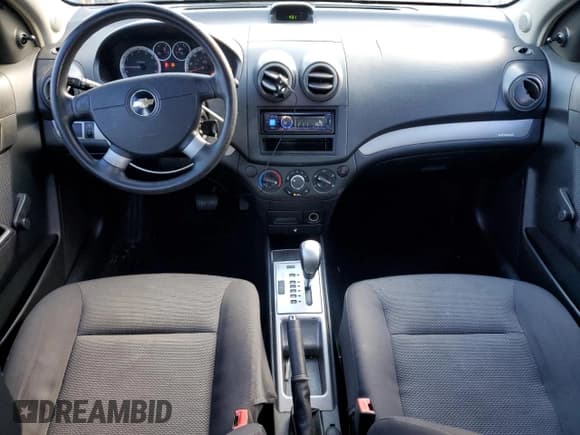 ✅ 2009 Chevrolet Aveo 1LT • VIN: KL1TD56E29B368903 • Lot: 48169405. Wystawiony na Copart z przebiegiem 97 489 mil. Bezpłatny archiwum sprzedaży aukcyjnych z USA i szczegółowy raport historii pojazdu na DreamBid. Zdjęcie 8.