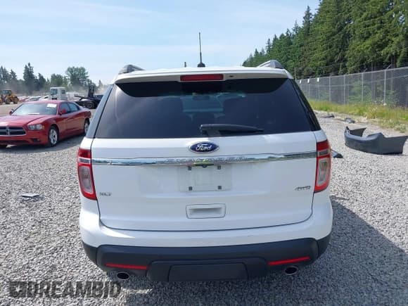✅ 2014 Ford Explorer XLT • VIN: 1FM5K8D80EGA91344 • Lot: 42428517. Wystawiony na IAAI z przebiegiem 72 910 mil. Bezpłatny archiwum sprzedaży aukcyjnych z USA i szczegółowy raport historii pojazdu na DreamBid. Zdjęcie 16.