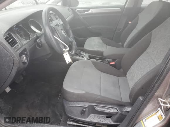 ✅ 2015 Volkswagen Golf Limited Edition • VIN: WVWKP7AU1FW904637 • Lot: 50101725. Listed on Copart with 18,234 mi. Free auction sales archive from the USA and detailed vehicle history report at DreamBid. Image 7.