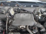 ✅ 1999 Ford Crown Victoria • VIN: 2FAFP73W0XX120137 • Lot: 43273562. Wystawiony na IAAI z przebiegiem 138 567 mil. Bezpłatny archiwum sprzedaży aukcyjnych z USA i szczegółowy raport historii pojazdu na DreamBid. Zdjęcie 10.