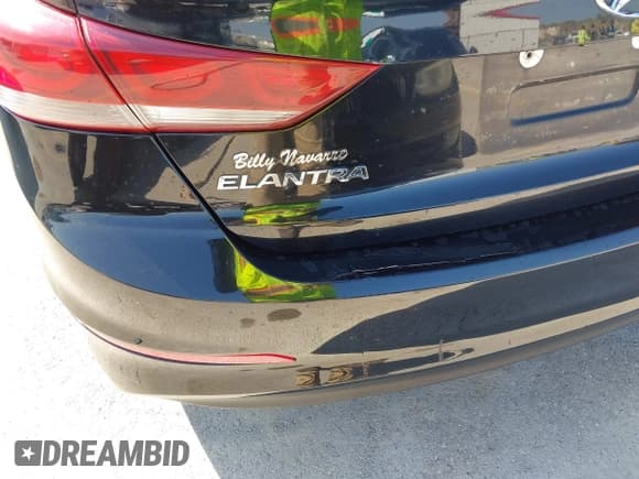 ✅ 2018 Hyundai Elantra SEL • VIN: 5NPD84LF8JH271667 • Lot: 43487626. Listed on IAAI with 115,255 mi. Free auction sales archive from the USA and detailed vehicle history report at DreamBid. Image 6.
