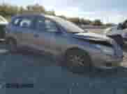 ✅ 2012 Hyundai Elantra SE • VIN: KMHDC8AEXCU130104 • Лот: 82715985. Размещён на Copart с пробегом 185 019 миль миль. Получите бесплатный доступ к архиву аукционных продаж из США и посмотрите подробный отчёт об истории автомобиля на DreamBid. Изображение 4.