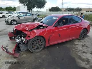 ✅ 2020 Alfa Romeo Giulia • VIN: ZARFAMAN3L7631383 • Lot: 80412945. Wystawiony na Copart z przebiegiem Nie podano. Bezpłatny archiwum sprzedaży aukcyjnych z USA i szczegółowy raport historii pojazdu na DreamBid. Zdjęcie 1.