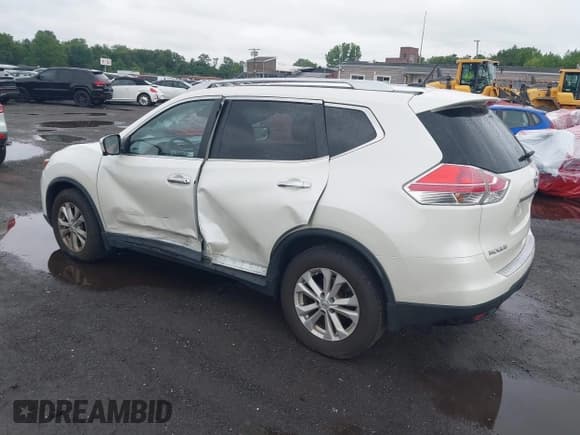✅ 2015 Nissan Rogue S • VIN: KNMAT2MV9FP539858 • Лот: 42869450. Опубликован ранее на IAAI с пробегом 60 605 миль. Бесплатный доступ к архиву аукционных продаж из США и подробный отчёт об истории автомобиля на DreamBid. Изображение 17.