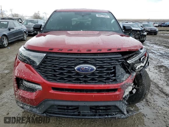 ✅ 2022 Ford Explorer ST-Line • VIN: 1FMSK8KH7NGA27596 • Lot: 48417085. Wystawiony na Copart z przebiegiem 30 477 mil. Bezpłatny archiwum sprzedaży aukcyjnych z USA i szczegółowy raport historii pojazdu na DreamBid. Zdjęcie 5.
