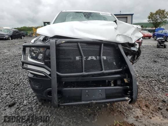 2024 Ram 1500 Tradesman z VIN 1C6SRFNT8RN222586, wystawiony jako Copart lot #57259955 z przebiegiem Nie podano mil oraz Szkoda całkowita • Salvage title. Historia ofert i sprzedaży dostępna na DreamBid. Obrazek 5.