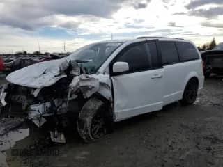 2019 Dodge Grand Caravan GT z VIN 2C4RDGEG1KR696533, wystawiony jako Copart lot #85162924 z przebiegiem Nie podano mil oraz Szkoda całkowita • Salvage title. Historia ofert i sprzedaży dostępna na DreamBid. Obrazek 1.