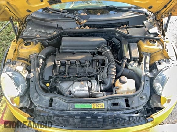 ✅ 2007 MINI Hardtop S • VIN: WMWMF73537TT86015 • Lot: 95758665. Wystawiony na Copart z przebiegiem 89 752 mil. Bezpłatny archiwum sprzedaży aukcyjnych z USA i szczegółowy raport historii pojazdu na DreamBid. Zdjęcie 7.