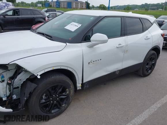 ✅ 2021 Chevrolet Blazer LT • VIN: 3GNKBBRA4MS574567 • Lot: 42372854. Listed on IAAI with 56,599 mi miles. Access the free auction sales archive from the USA and view a detailed vehicle history report at DreamBid. Image 17.