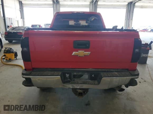 ✅ 2016 Chevrolet Silverado 2500HD LT • VIN: 1GC2KVEG1GZ158035 • Lot: 63641055. Wystawiony na Copart z przebiegiem 205 055 mil. Bezpłatny archiwum sprzedaży aukcyjnych z USA i szczegółowy raport historii pojazdu na DreamBid. Zdjęcie 6.
