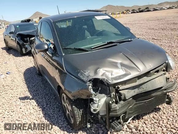 ✅ 2017 FIAT 500e • VIN: 3C3CFFGE9HT625290 • Lot: 71794424. Listed on Copart with 31,857 mi. Free auction sales archive from the USA and detailed vehicle history report at DreamBid. Image 11.