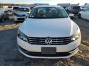 ✅ 2013 Volkswagen Passat SE • VIN: 1VWBN7A30DC012548 • Лот: 93081315. Опубликован ранее на Copart с пробегом 106 701 миль. Бесплатный доступ к архиву аукционных продаж из США и подробный отчёт об истории автомобиля на DreamBid. Изображение 5.