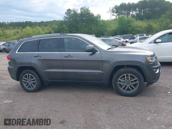 2020 Jeep Grand Cherokee Altitude z VIN 1C4RJEAG7LC119017, wystawiony jako IAAI lot #42137551 z przebiegiem 133 934 mil mil oraz . Historia ofert i sprzedaży dostępna na DreamBid. Obrazek 12.