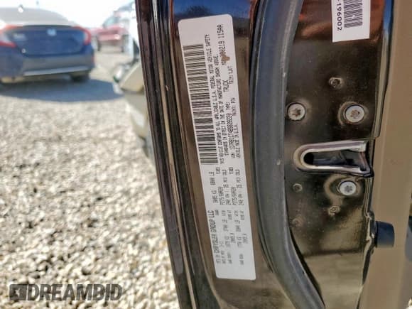 ✅ 2011 Ram 1500 Laramie Longhorn • VIN: 1D7RB1CT4BS628220 • Lot: 92207815. Wystawiony na Copart z przebiegiem 152 963 mil. Bezpłatny archiwum sprzedaży aukcyjnych z USA i szczegółowy raport historii pojazdu na DreamBid. Zdjęcie 12.