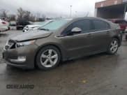 ✅ 2015 Chevrolet Volt • VIN: 1G1RD6E47FU125839 • Lot: 79265044. Wystawiony na Copart z przebiegiem 132 270 mil. Bezpłatny archiwum sprzedaży aukcyjnych z USA i szczegółowy raport historii pojazdu na DreamBid. Zdjęcie 1.