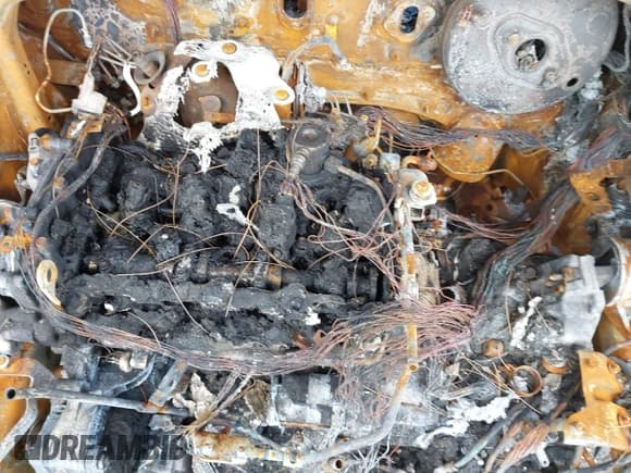 ✅ 2020 Hyundai Santa Fe Limited • VIN: 5NMS5CAA2LH179861 • Лот: 39727163. Опубликован ранее на IAAI с пробегом Не указан. Бесплатный доступ к архиву аукционных продаж из США и подробный отчёт об истории автомобиля на DreamBid. Изображение 10.