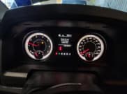 ✅ 2017 Ram 1500 SLT • VIN: 1C6RR7GG3HS736723 • Lot: 71215825. Wystawiony na Copart z przebiegiem 86 095 mil. Bezpłatny archiwum sprzedaży aukcyjnych z USA i szczegółowy raport historii pojazdu na DreamBid. Zdjęcie 9.