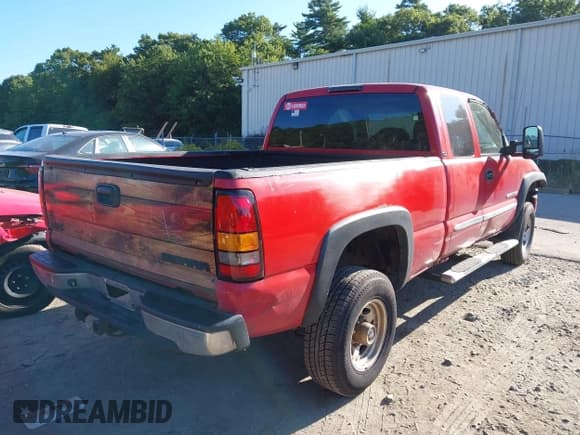 ✅ 2005 GMC Sierra 2500HD SLT • VIN: 1GTHK29U55E113905 • Lot: 42919066. Listed on IAAI with 288,222 mi. Free auction sales archive from the USA and detailed vehicle history report at DreamBid. Image 4.