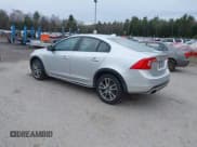 ✅ 2016 Volvo S60 T5 Platinum • VIN: YV4612UM5G2000653 • Лот: 43671106. Опубликован ранее на IAAI с пробегом 89 065 миль. Бесплатный доступ к архиву аукционных продаж из США и подробный отчёт об истории автомобиля на DreamBid. Изображение 3.