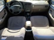 ✅ 1999 Kia Sportage • VIN: KNDJB7231X5614082 • Lot: 75604744. Wystawiony na Copart z przebiegiem 130 977 mil. Bezpłatny archiwum sprzedaży aukcyjnych z USA i szczegółowy raport historii pojazdu na DreamBid. Zdjęcie 8.