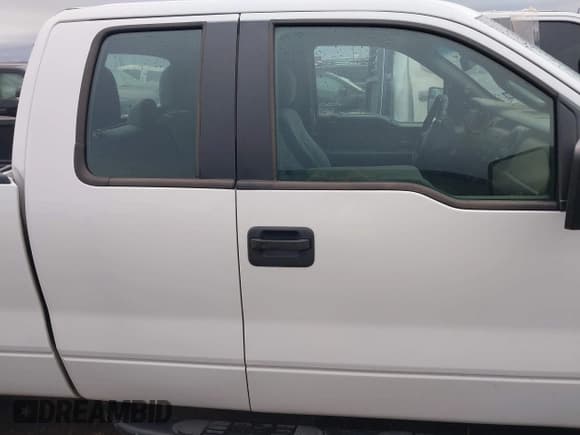 ✅ 2014 Ford F-150 XL • VIN: 1FTFX1EF0EKD45971 • Lot: 41952029. Wystawiony na IAAI z przebiegiem 168 634 mil. Bezpłatny archiwum sprzedaży aukcyjnych z USA i szczegółowy raport historii pojazdu na DreamBid. Zdjęcie 13.