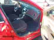 2012 Chevrolet Cruze 1LT z VIN 1G1PF5SC6C7362579, wystawiony jako IAAI lot #43487874 z przebiegiem 151 740 mil mil oraz . Historia ofert i sprzedaży dostępna na DreamBid. Obrazek 5.