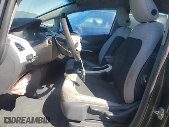 ✅ 2021 Chevrolet Bolt EV LT • VIN: 1G1FY6S04M4102752 • Lot: 48628055. Wystawiony na Copart z przebiegiem 69 706 mil. Bezpłatny archiwum sprzedaży aukcyjnych z USA i szczegółowy raport historii pojazdu na DreamBid. Zdjęcie 7.