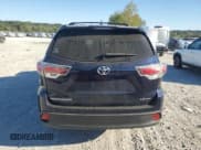 ✅ 2015 Toyota Highlander LE Plus • VIN: 5TDBKRFH9FS191699 • Lot: 86107525. Wystawiony na Copart z przebiegiem 143 115 mil. Bezpłatny archiwum sprzedaży aukcyjnych z USA i szczegółowy raport historii pojazdu na DreamBid. Zdjęcie 6.