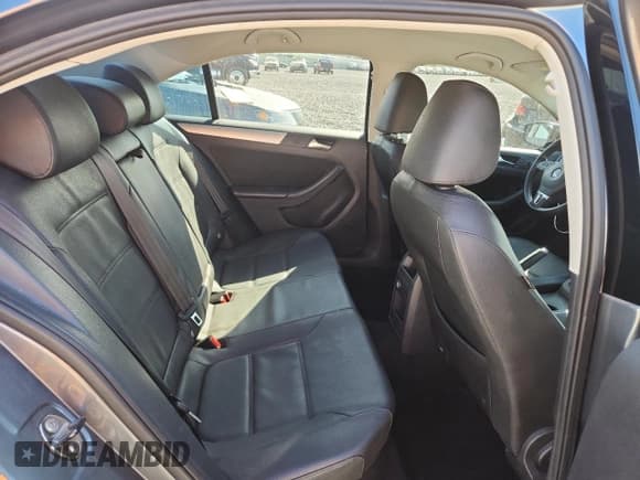 ✅ 2012 Volkswagen Jetta TDI • VIN: 3VW3L7AJ0CM464425 • Lot: 71026905. Wystawiony na Copart z przebiegiem 95 174 mil. Bezpłatny archiwum sprzedaży aukcyjnych z USA i szczegółowy raport historii pojazdu na DreamBid. Zdjęcie 10.