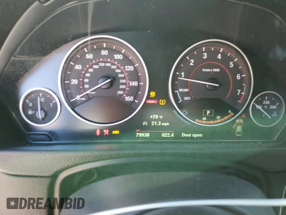 ✅ 2018 BMW 4 Series 440i • VIN: WBA4J5C58JBF20262 • Lot: 91044775. Wystawiony na Copart z przebiegiem 79 938 mil. Bezpłatny archiwum sprzedaży aukcyjnych z USA i szczegółowy raport historii pojazdu na DreamBid. Zdjęcie 9.