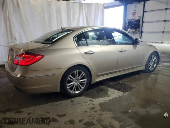 2012 Hyundai Genesis 3.8L z VIN KMHGC4DD4CU164600, wystawiony jako Copart lot #75595464 z przebiegiem 125 069 mil mil oraz Szkoda całkowita • Salvage title. Historia ofert i sprzedaży dostępna na DreamBid. Obrazek 3.