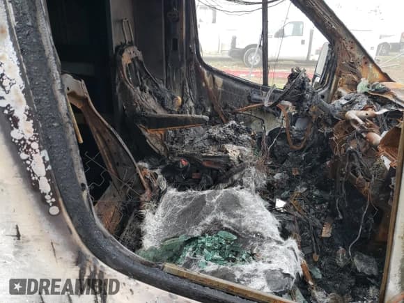 ✅ 2023 Ford Transit Cargo • VIN: 1FTBR2X85PKA25531 • Лот: 61693595. Опубликован ранее на Copart с пробегом Не указан. Бесплатный доступ к архиву аукционных продаж из США и подробный отчёт об истории автомобиля на DreamBid. Изображение 11.