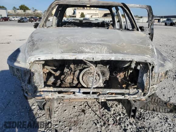 2005 Dodge 3500 SLT z VIN 3D7MR48C55G819222, wystawiony jako Copart lot #75863914 z przebiegiem Nie podano mil oraz Nie do naprawy • Non repairable. Historia ofert i sprzedaży dostępna na DreamBid. Obrazek 11.