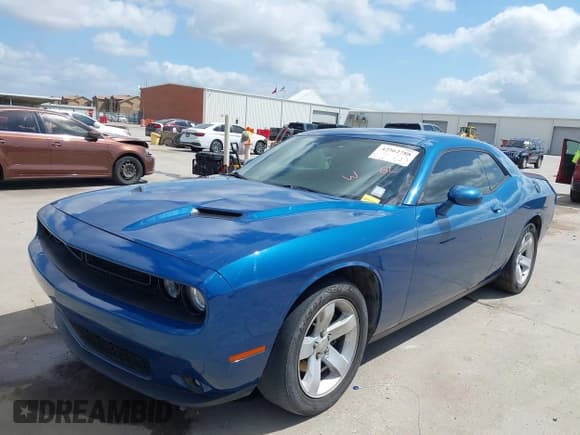✅ 2020 Dodge Challenger SXT • VIN: 2C3CDZAG0LH196737 • Lot: 42562788. Listed on IAAI with 85,129 mi. Free auction sales archive from the USA and detailed vehicle history report at DreamBid. Image 17.