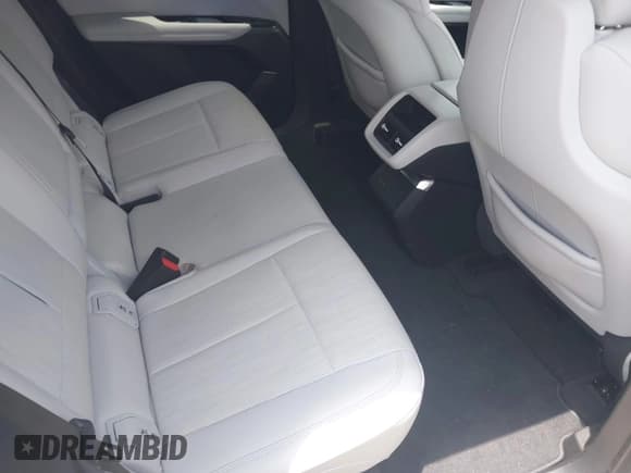 ✅ 2024 Cadillac LYRIQ Sport • VIN: 1GYKPTRL7RZ138107 • Lot: 42605521. Listed on IAAI with 13,775 mi. Free auction sales archive from the USA and detailed vehicle history report at DreamBid. Image 8.