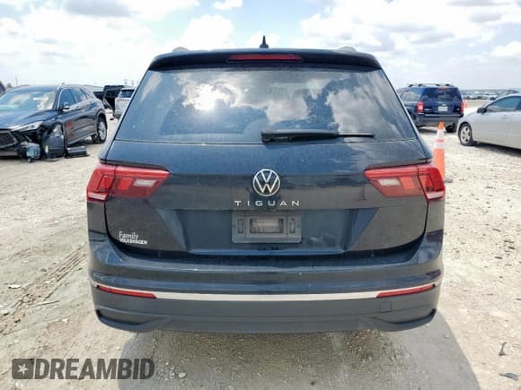 ✅ 2023 Volkswagen Tiguan S • VIN: 3VVRB7AX2PM073000 • Lot: 67019295. Listed on Copart with 40,330 mi. Free auction sales archive from the USA and detailed vehicle history report at DreamBid. Image 6.