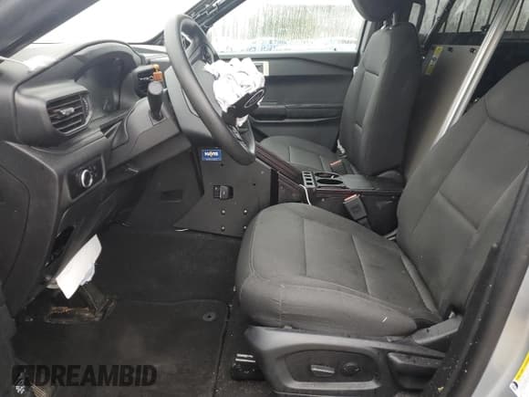 ✅ 2023 Ford Police Interceptor Utility • VIN: 1FM5K8AC8PGB37966 • Lot: 84690924. Listed on Copart with Not provided. Free auction sales archive from the USA and detailed vehicle history report at DreamBid. Image 7.