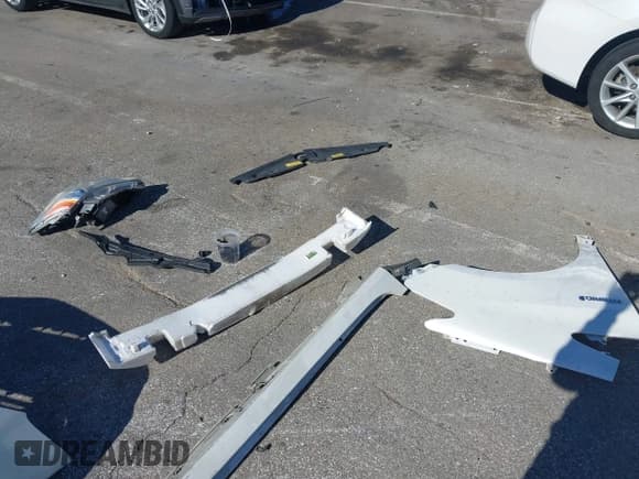 ✅ 2013 Toyota Prius Three • VIN: JTDZN3EU6D3276726 • Лот: 43595523. Опубликован ранее на IAAI с пробегом 133 948 миль. Бесплатный доступ к архиву аукционных продаж из США и подробный отчёт об истории автомобиля на DreamBid. Изображение 19.