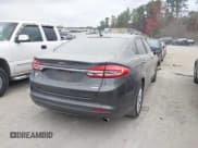 ✅ 2017 Ford Fusion SE • VIN: 3FA6P0HD2HR219069 • Lot: 43727516. Wystawiony na IAAI z przebiegiem 161 668 mil. Bezpłatny archiwum sprzedaży aukcyjnych z USA i szczegółowy raport historii pojazdu na DreamBid. Zdjęcie 4.