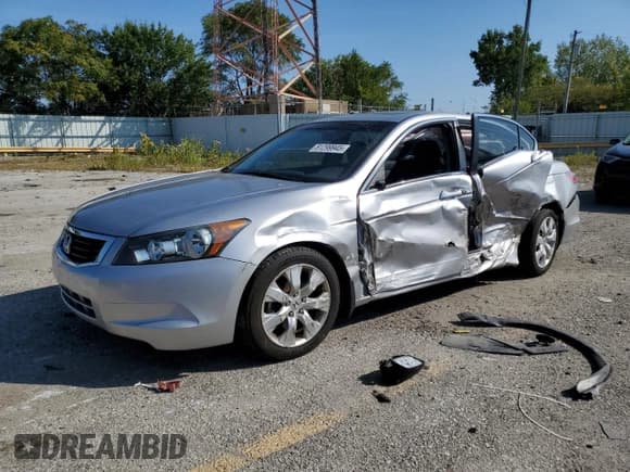 ✅ 2010 Honda Accord EX • VIN: 1HGCP2F78AA175571 • Lot: 81299945. Wystawiony na Copart z przebiegiem 89 448 mil. Bezpłatny archiwum sprzedaży aukcyjnych z USA i szczegółowy raport historii pojazdu na DreamBid. Zdjęcie 1.
