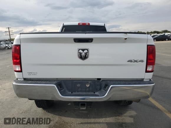 ✅ 2018 Ram 2500 Tradesman • VIN: 3C6UR5HJ8JG301542 • Лот: 84587235. Опубликован ранее на Copart с пробегом 91 497 миль. Бесплатный доступ к архиву аукционных продаж из США и подробный отчёт об истории автомобиля на DreamBid. Изображение 6.